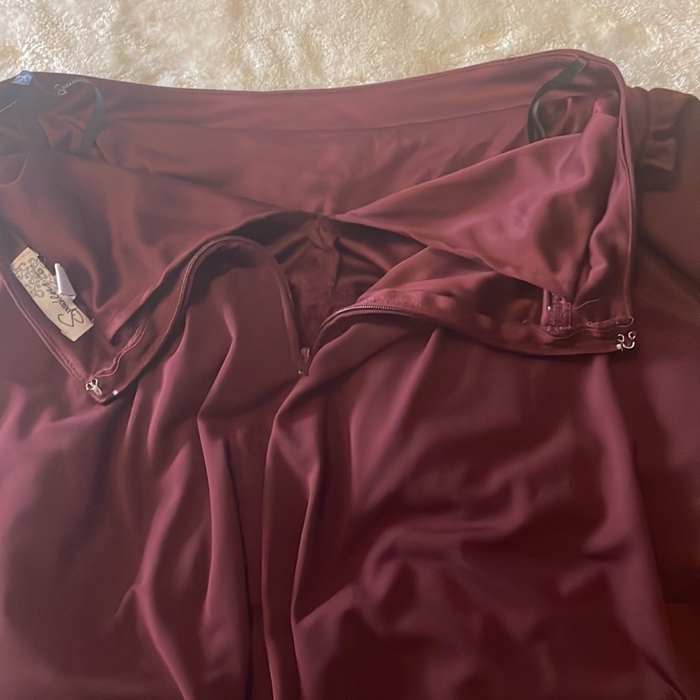 Speechless Burgundy Skirt size 5 - Picture 4 of 10